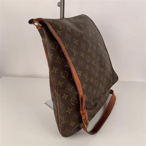 louis vuitton flap